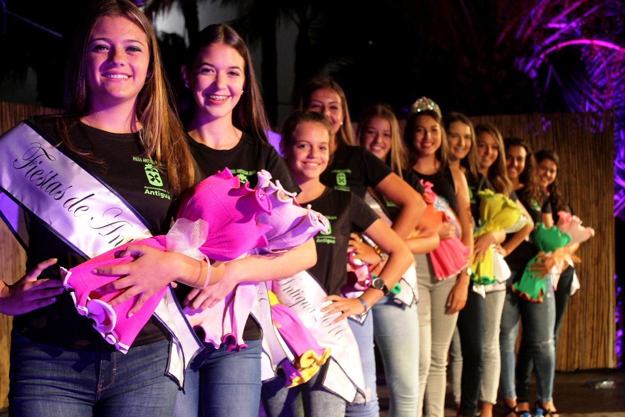 PRESENTACIôN CANDIDATAS MISS ANTIGUA