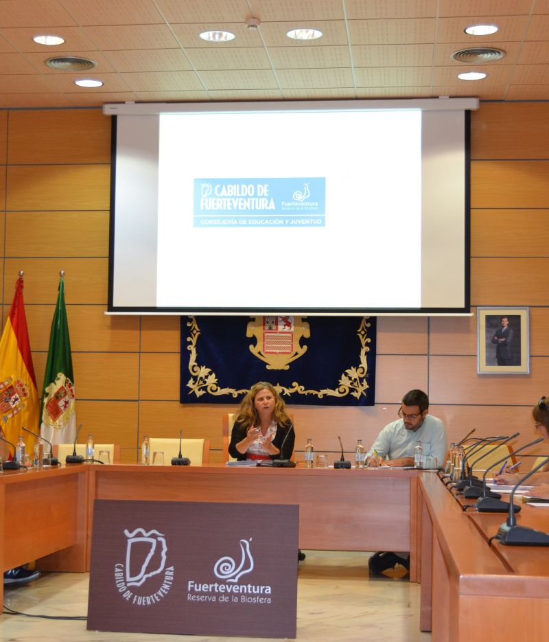 Consejería de Educación-María Jesús De La Cruz