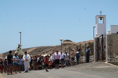 PROCESIÓN-VIRGEN-DEL-CARMEN-EN-LAS-SALINAS