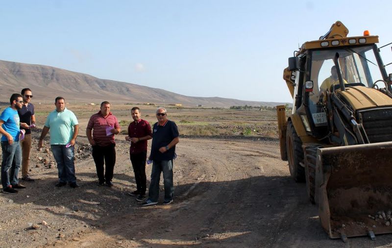Representantes de Fuertemotor, Onda Fuerteventura y concejales en el Circuito de Los Alares