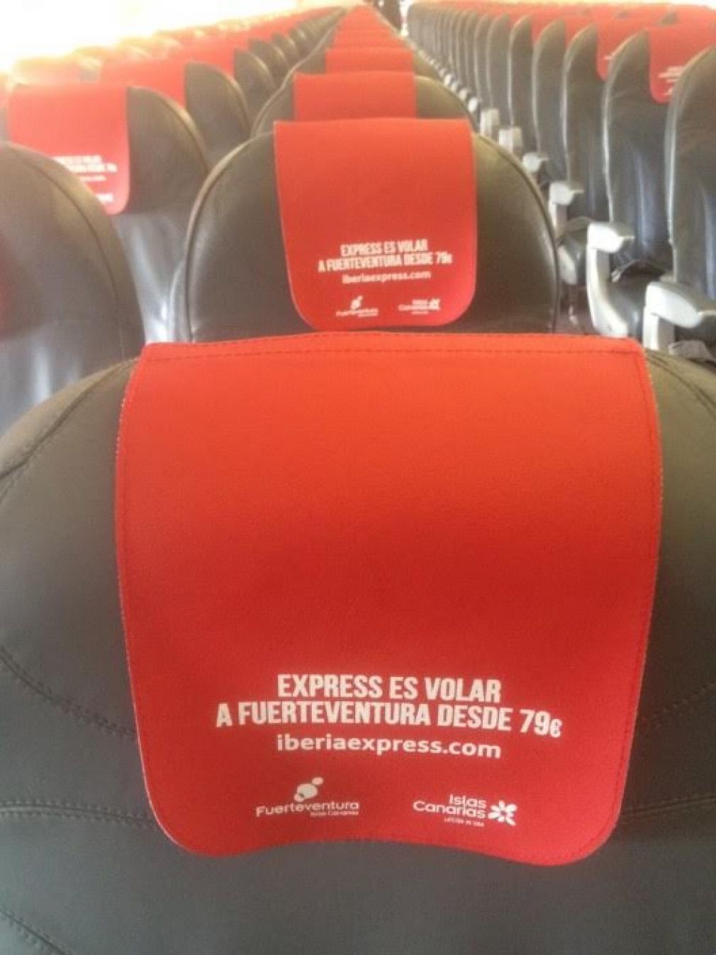 Fuerteventura-en-los-cabezales_de_los_asientos -de-Iberia-Express