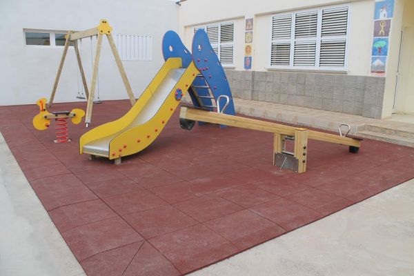 CEIP_Francisca_Pérez_Triquvijate_parque_infantil