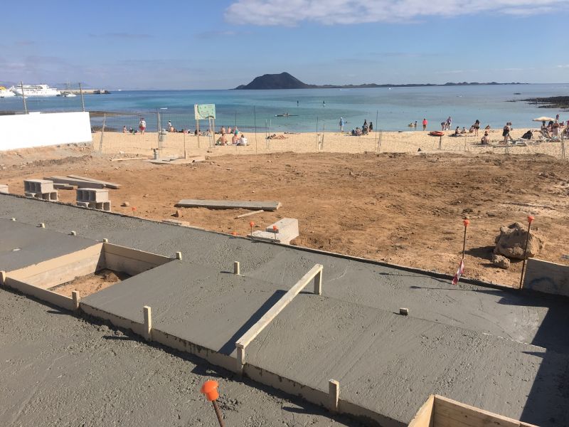 obras de accesos al mar en corralejo