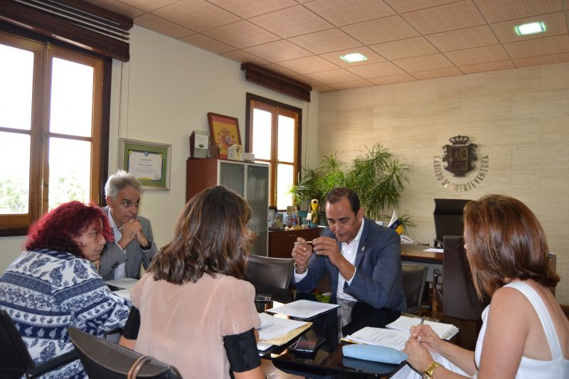 Reunión en el Cabildo de Fuerteventura